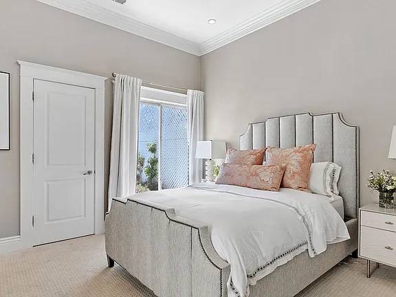 Luxurious Condo Living In Prime Cow Hollow Location! photo 2