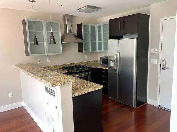1BR/1BA Apartment on Moss St · San Francisco photo 3