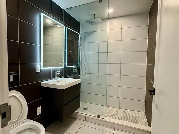 1BR/1BA In Law Adu on Mickle Ave · Bronx photo 3