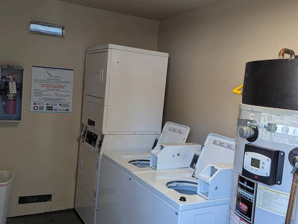 0BR/1BA Apartment on Sonoma Ave · Santa Rosa photo 5