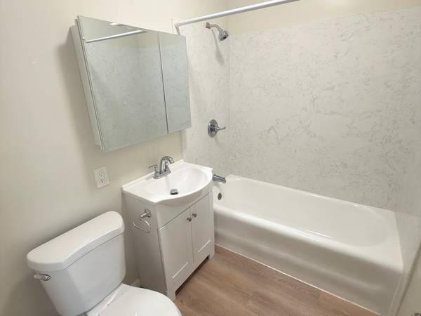 0BR/1BA Apartment on Clay St · San Francisco photo 5