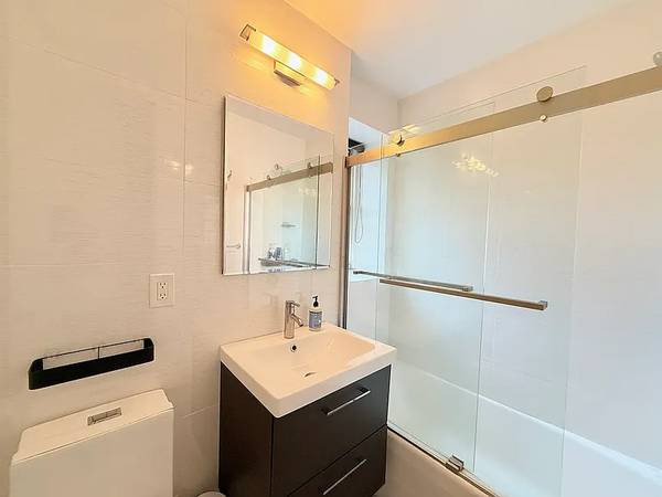 1BR/1BA Apartment · New York photo 3