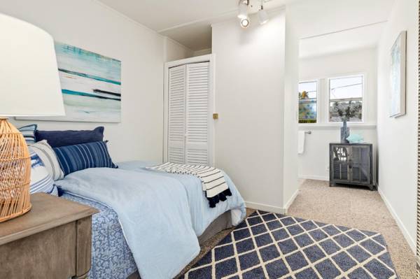 2BR/2BA Single Family House on Riverview Dr · Capitola photo 3