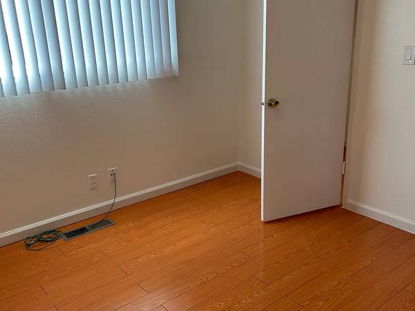 1BR/2BA Apartment on Adeline St · Emeryville photo 5
