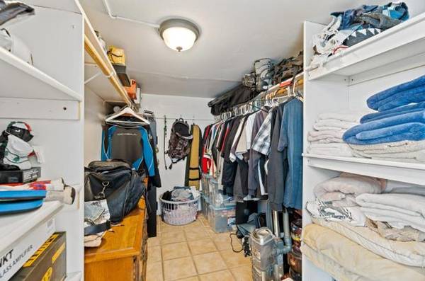 2BR/2BA Single Family House on Valencia Rd · Aptos photo 5