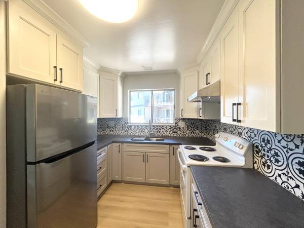 1BR/1BA Apartment on Canal Street 7 · San Rafael photo 3