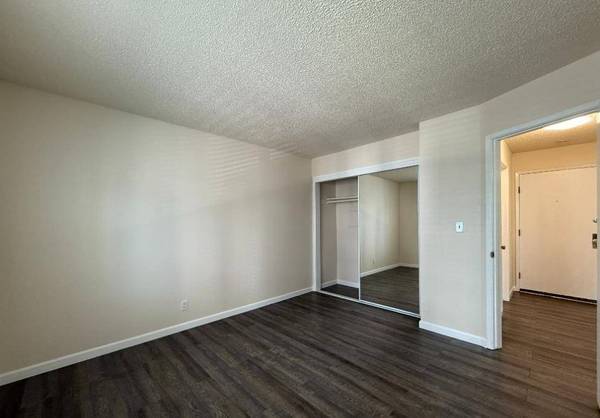 1BR/1BA Apartment · Redwood City photo 3