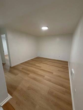 1BR/2BA Apartment · Sherman Oaks photo 4