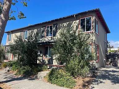 1BR/1BA Apartment on San Pablo Ave · Berkeley photo 2