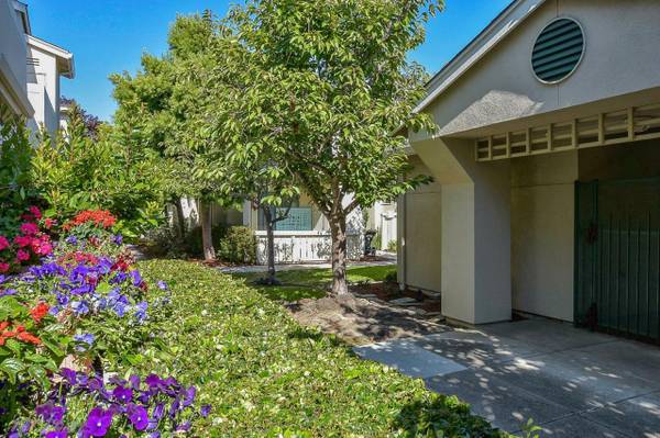 1BR/1BA Condo on Everson Dr · Santa Cruz photo 2