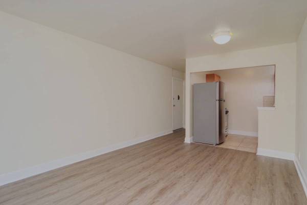 Apartments on Cadillac Dr · Campbell photo 5