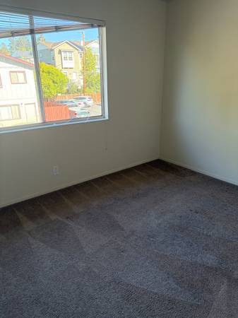 1BR/1BA Apartment · Mountain View photo 3