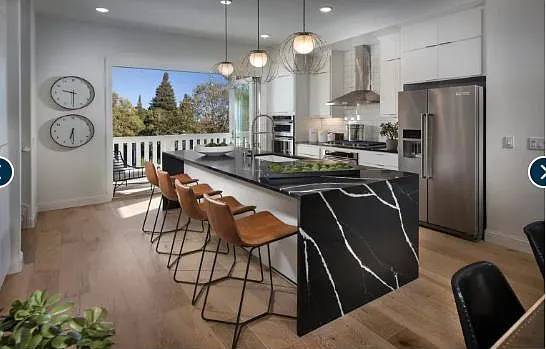 Modern Design 3Bed/2.5 Bath Located Downtown Menlo Park photo 2