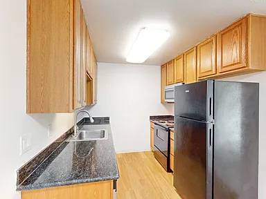 2BR/2BA Apartment on Alameda Del Prado · Novato photo 2