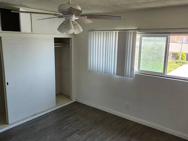 0146 - Clifton Ave 389 photo 5