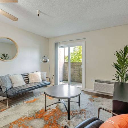 1BR/1BA Apartment · Martinez photo 4