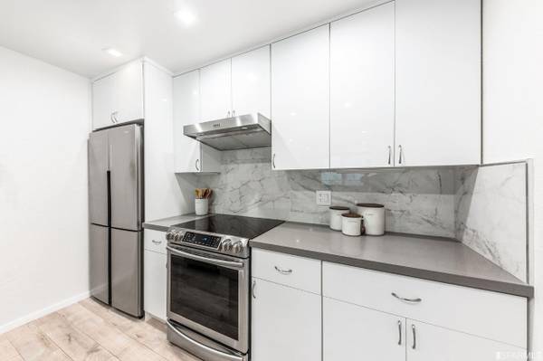 1BR/1BA Apartment on Shelter Creek Ln · San Bruno photo 2