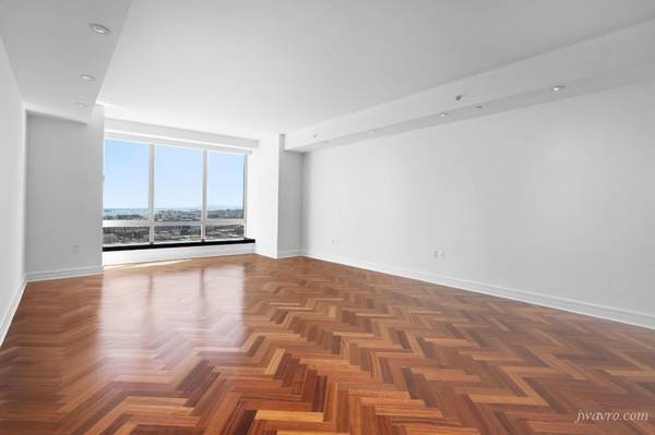 2BR/3BA Condo · San Francisco photo 4