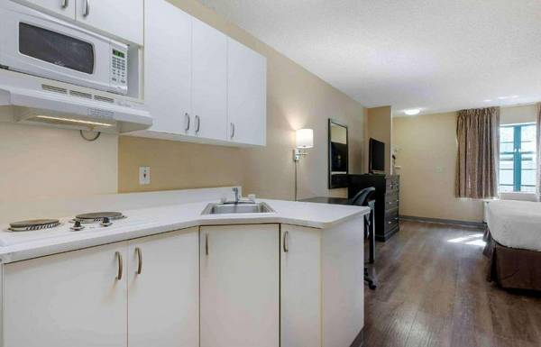 1BR/1BA Apartment · Pleasant Hill photo 4