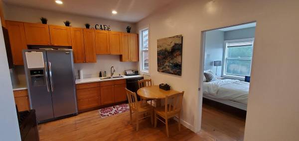 4BR/2BA Apartment · San Francisco photo 3