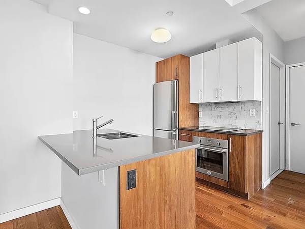 1BR/1BA Condo on Ashbury St · San Francisco photo 2