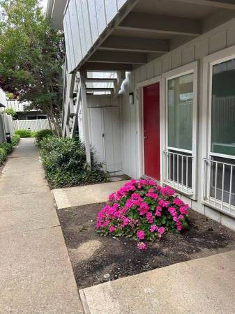 Spacious Second Floor 1bd Condo In Great Parkview West Community photo 5