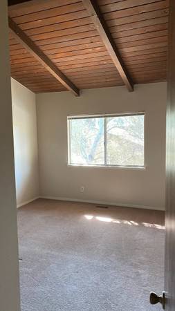 2BR/1BA Duplex on Pedro Ave. · Felton photo 5