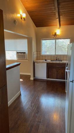2BR/1BA Duplex on Pedro Ave. · Felton photo 3