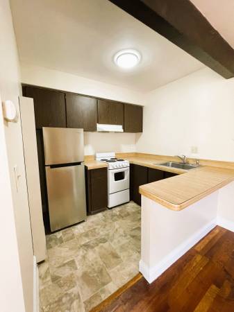 1BR/1BA Apartment · San Rafael photo 4