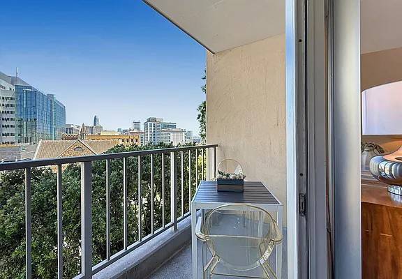Condos on Gough St · San Francisco photo 2