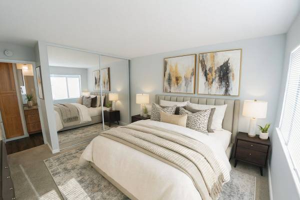 1BR/1BA Apartment on Oxford Way · Belmont photo 4