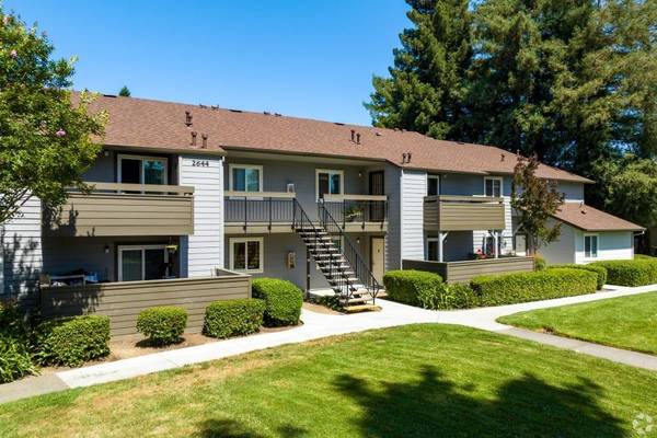 Apartments on 1st Street · Napa photo 3