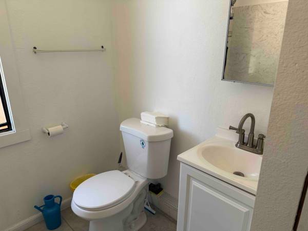 2BR/1BA Apartment · Berkeley photo 2