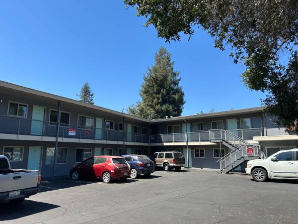 0BR/1BA Apartment on Pine Avenue · Boyes Hot Springs photo 5