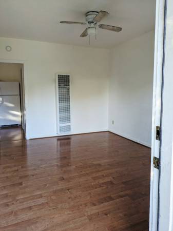 1BR/1BA Single Family House on Cambridge Drive Benicia · Port Costa photo 2