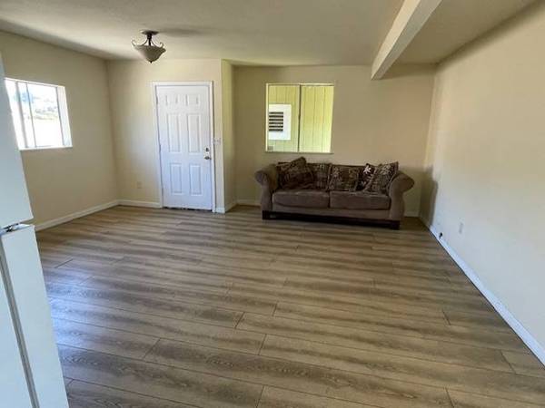 3BR/2BA Single Family House · Oakland photo 4