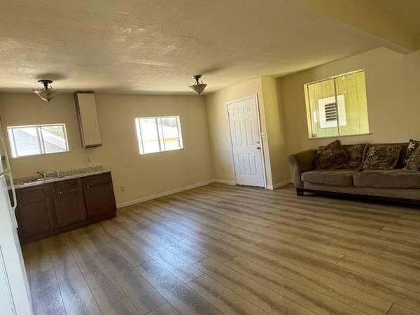 3BR/2BA Single Family House · Oakland photo 3