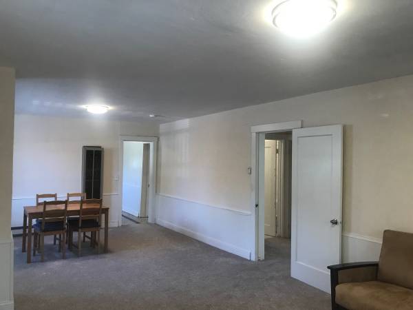 2BR/1BA Apartment · Berkeley photo 3