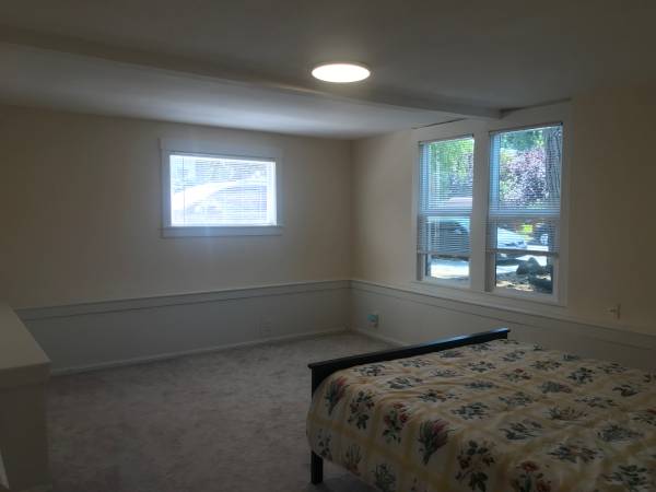 2BR/1BA Apartment · Berkeley photo 4