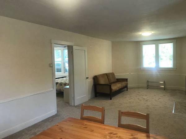 2BR/1BA Apartment · Berkeley photo 2
