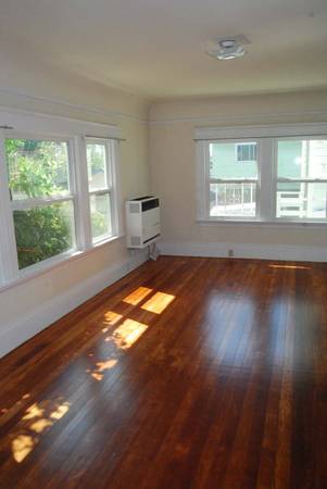 1BR/1BA Apartment · Berkeley photo 2