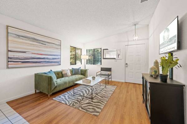 Condos on Paseo Padre Parkway · Union City