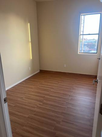4BR/4BA Apartment · Emeryville photo 3