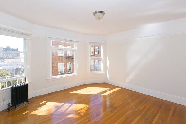 1BR/1BA Apartment on Pine · San Francisco photo 5