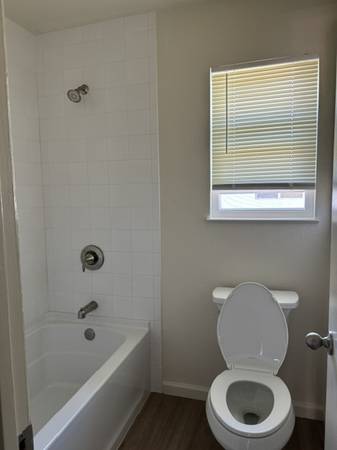 2BR/1BA Apartment on Santa Alicia Drive · Rohnert Park photo 3
