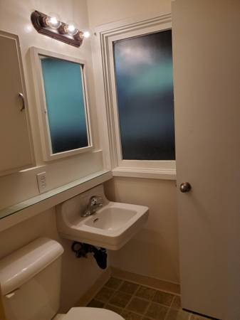 1BR/1BA Apartment · Mill Valley photo 4
