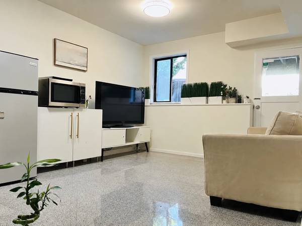 1BR/1BA Apartment · San Francisco photo 5
