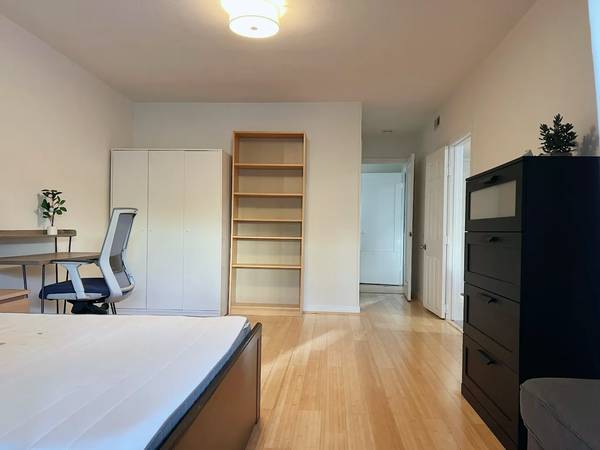 1BR/1BA Apartment · San Francisco photo 3