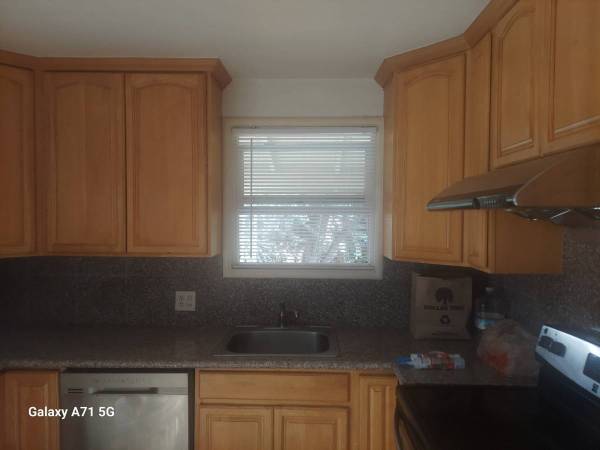 1BR/1BA Condo on East Arques Avenue Near America · Sunnyvale photo 3