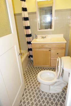 3BR/2BA Apartment · Berkeley photo 4